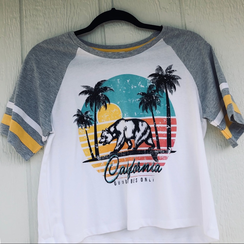 CALI GOOD VIBES ONLY MEDIUM CROP TOP